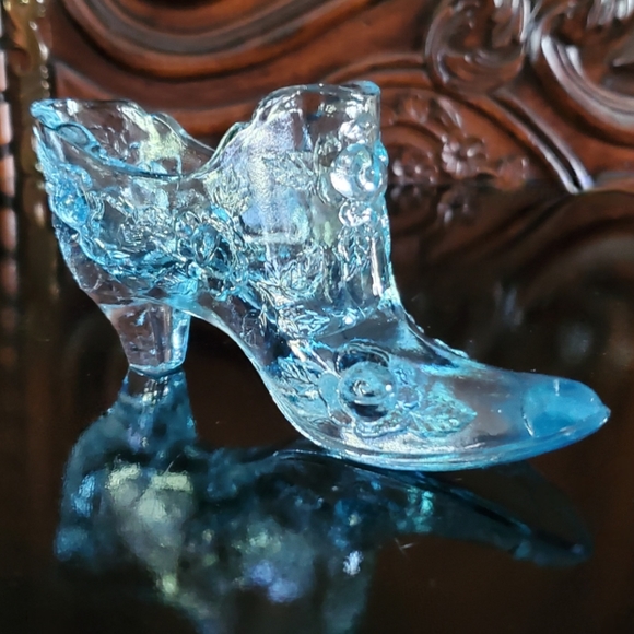 Light Blue Fenton 💙 Cabbage Rose🌹Art Glass Slipper - Picture 13 of 16